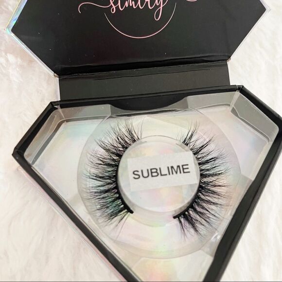 Sublime Faux Mink Eye Lashes - Picture 3 of 5